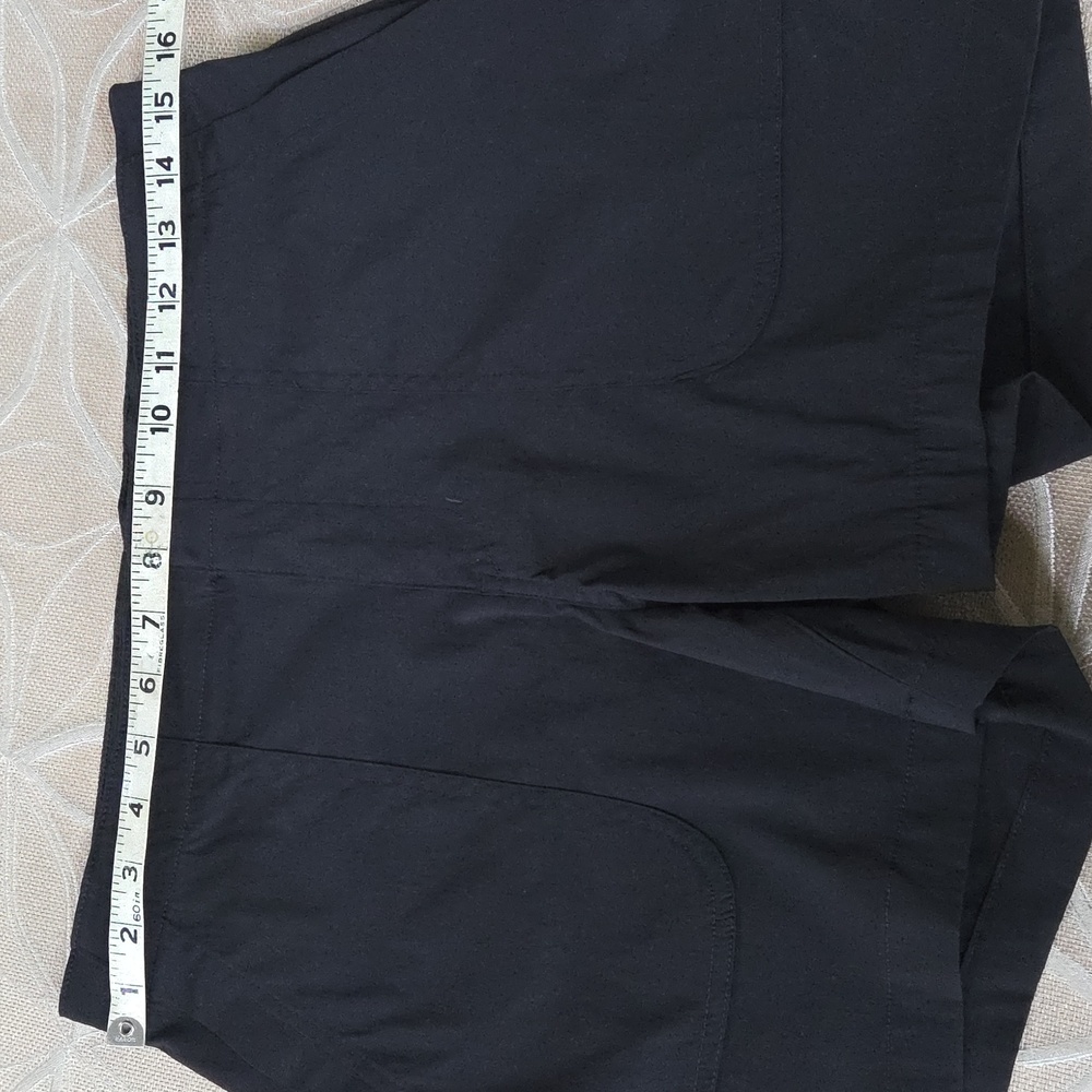 Eddie Bauer Black Flat Front Shorts! - Picture 6 of 9